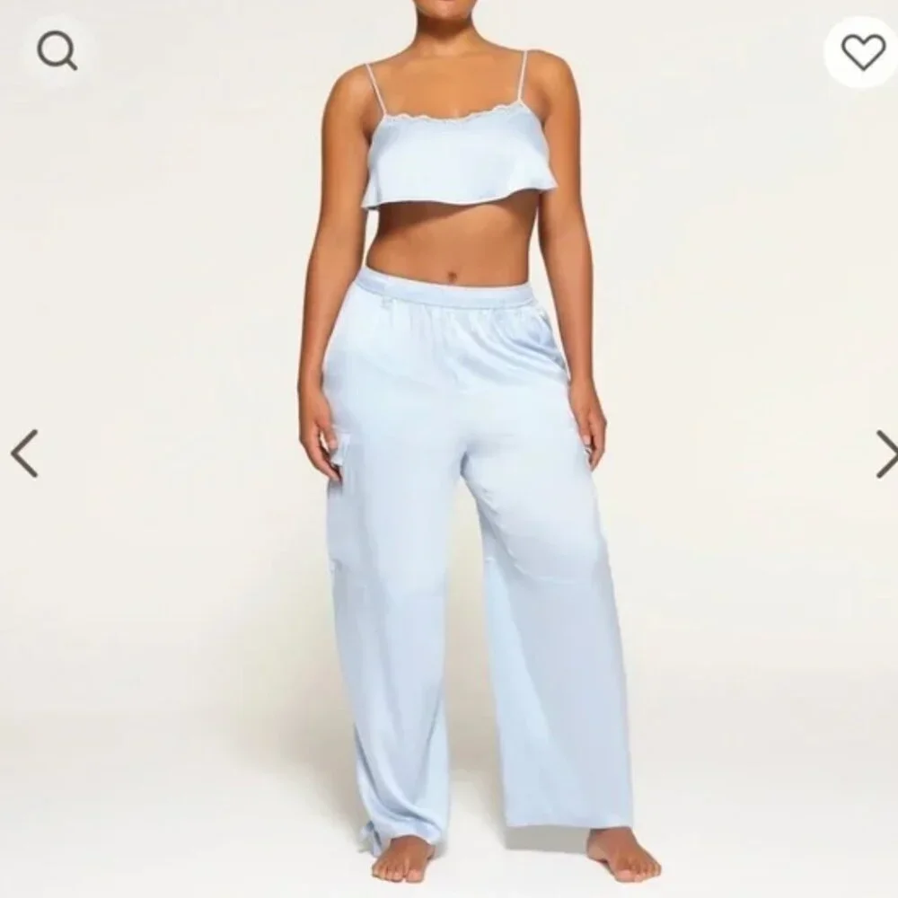 Skims Silk Cargo Pant Glacier - Picture 2 of 5